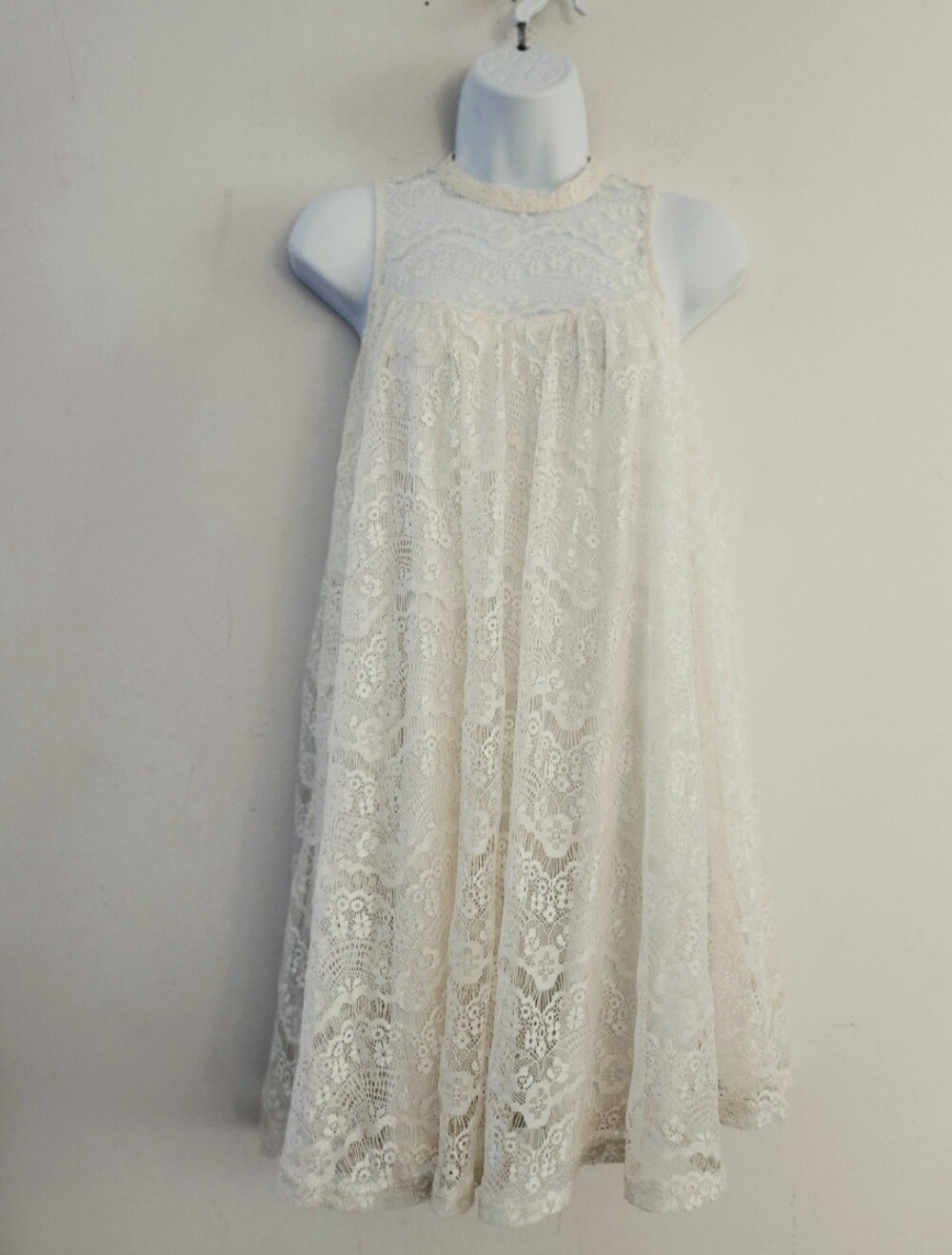 Rebellion  Sleeveless Bohemian-Style Lace Babydoll Dress Size: S Color: Ivory